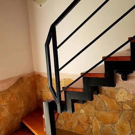 House 别墅 Ližnjan